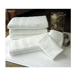 We supply of 100% Cotton Bed Linen, Bath Linen as per Customer requirements, Bedsheets, Pillow cover...
